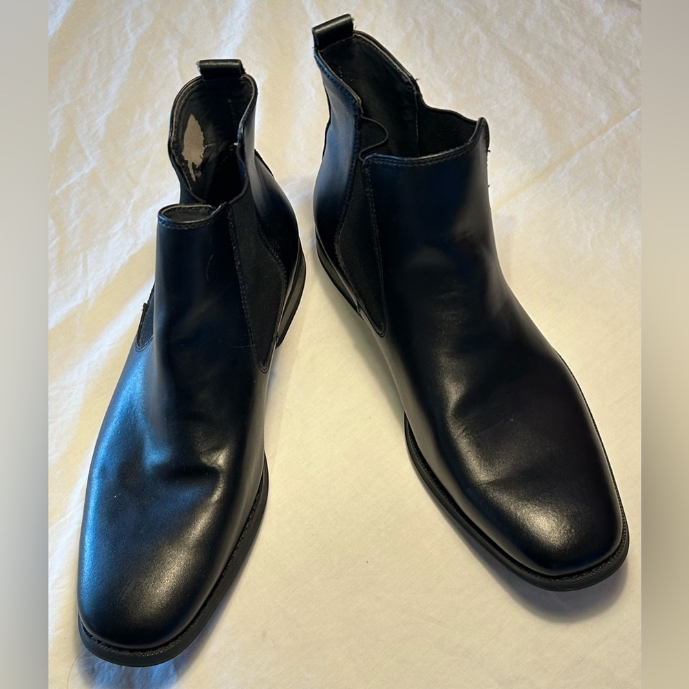 Giorgio Brutini Black Leather & Elastic Pull On Men’s 9.5M Ankle Boots